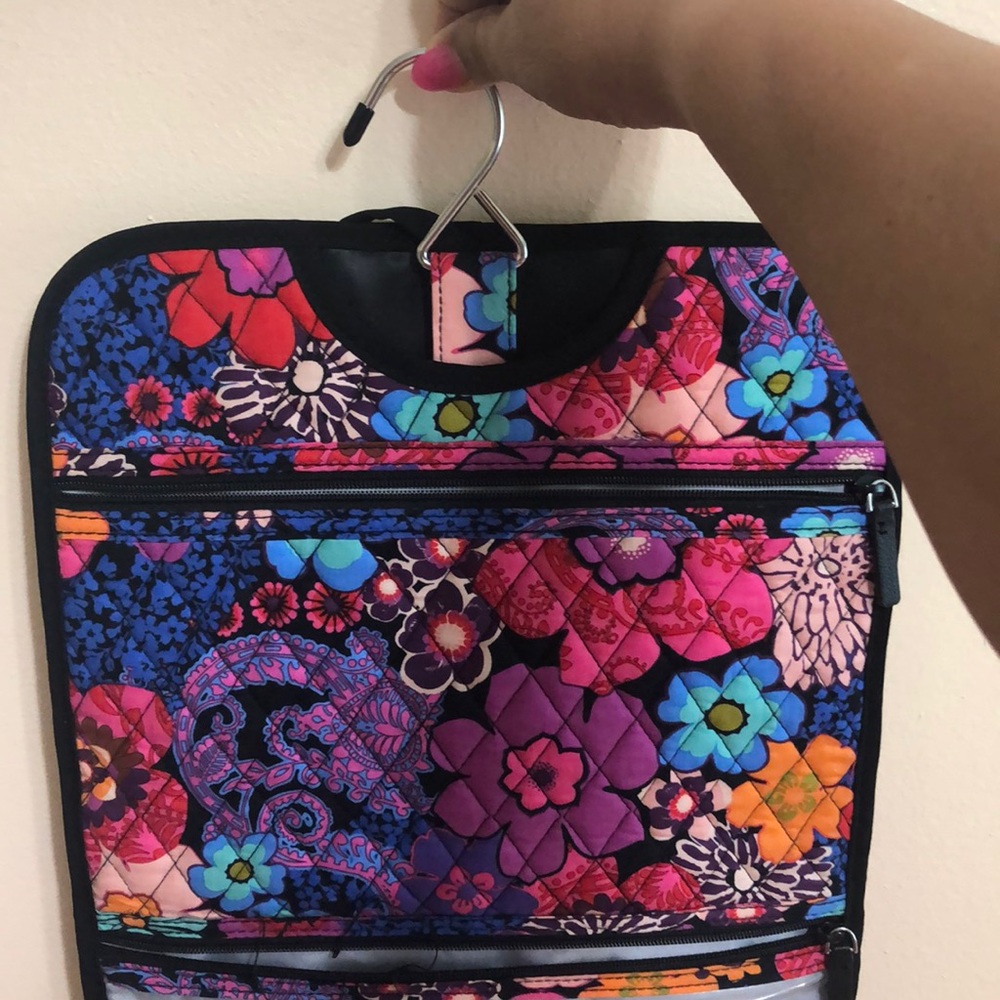 CLEARANCE -BUNDLE Authentic Vera Bradley organizer/hook
